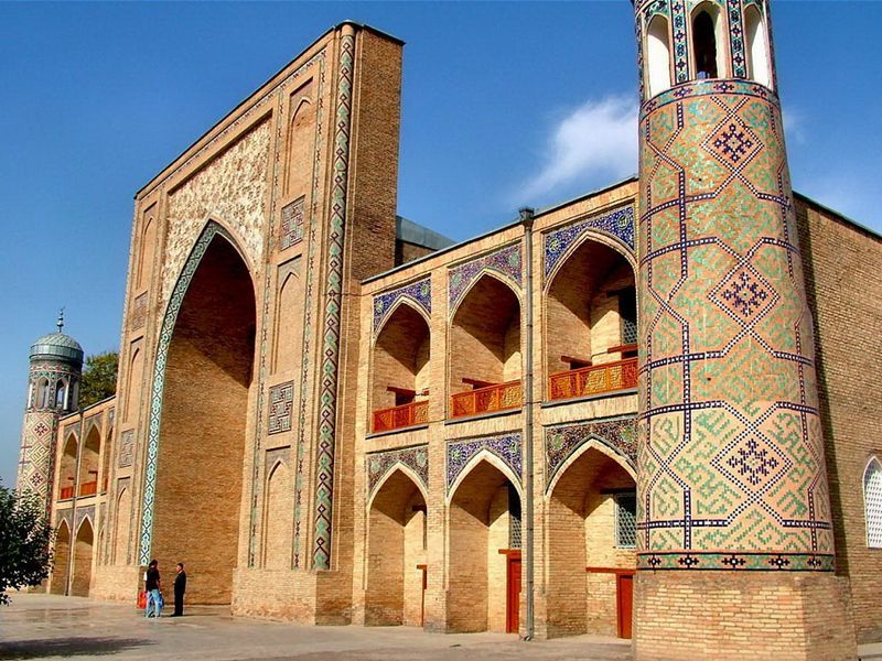 Отдых в Узбекистане: туры, достопримечательности и лучшие маршруты для туристов